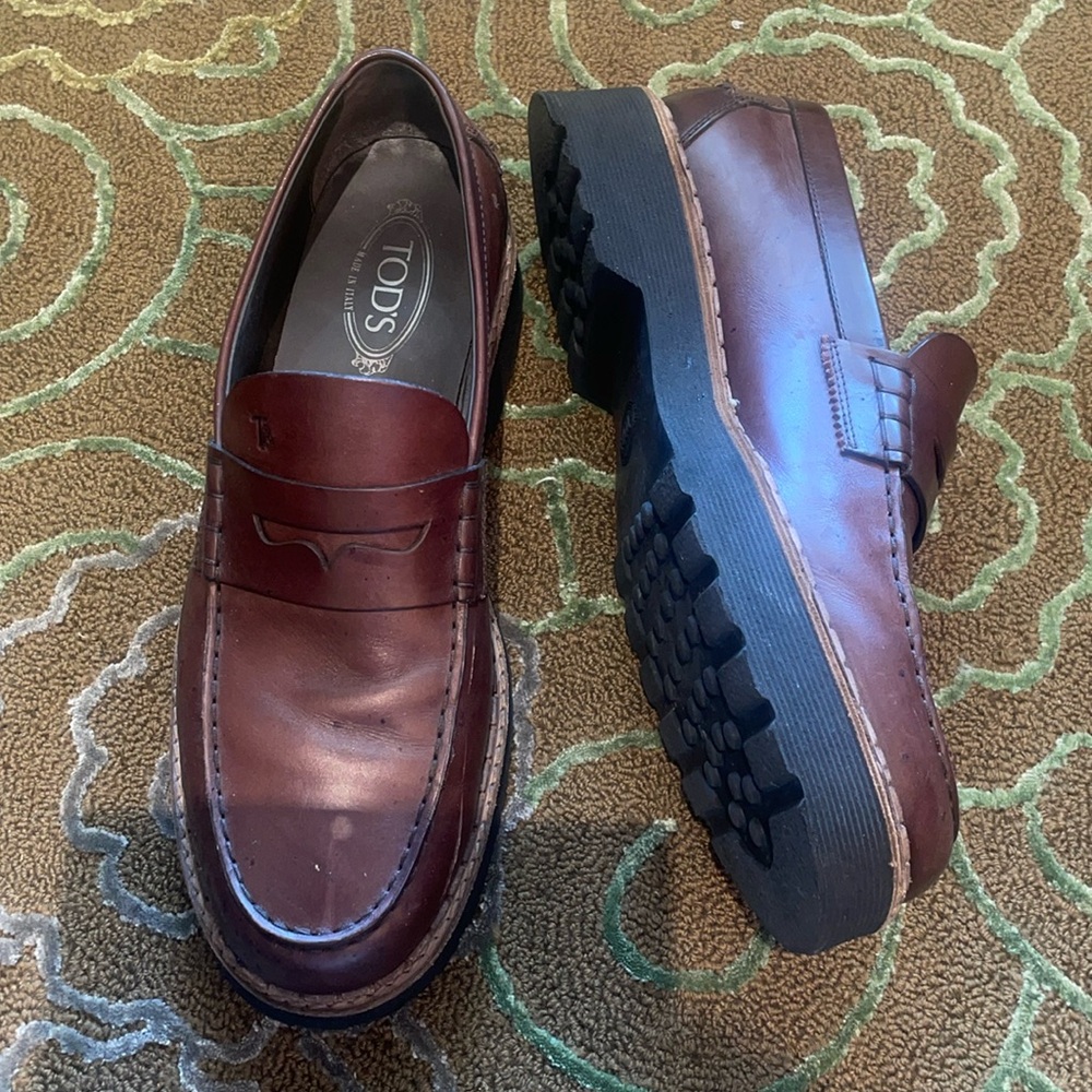 Tod’s penny loafers EXCELLENT!! Size 11